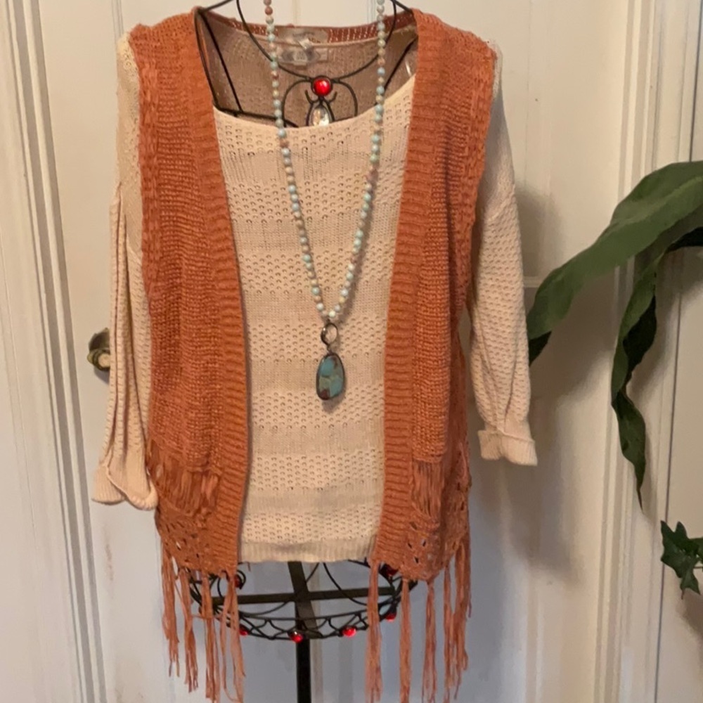⚠️⚠️⚠️BOGOHO⚠️⚠️⚠️Umgee Women's Crochet Sweater Vest—Size Small